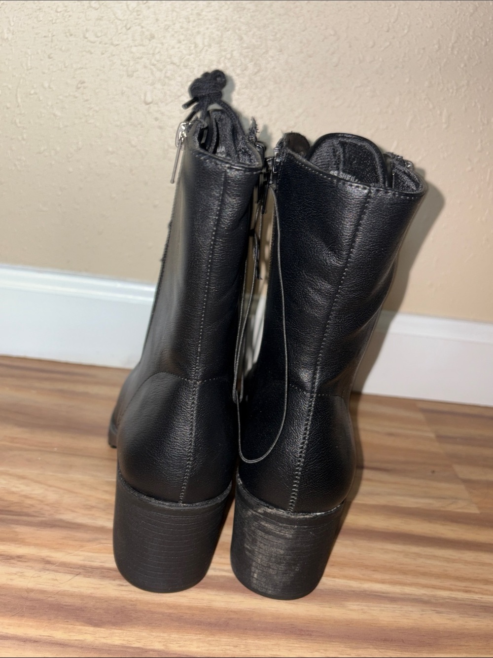 Sun + Stone Lace-Up Ankle Boots - Picture 3 of 14